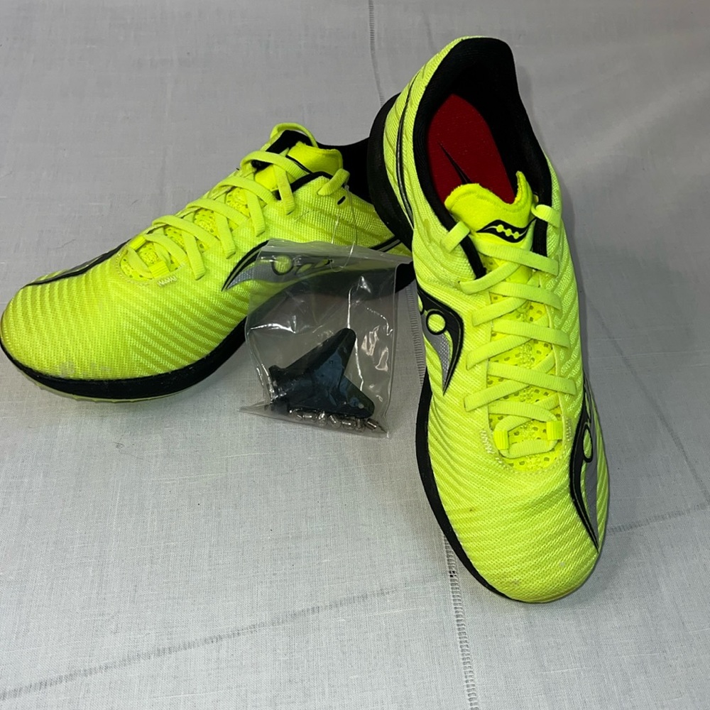 NEW WOMEN'S VELOCITY MP 8.5 Citron / Black shoes